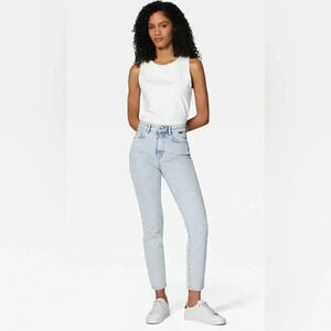 * NWOT*  Mavi | Star Iconic High-Rise Mom Jeans